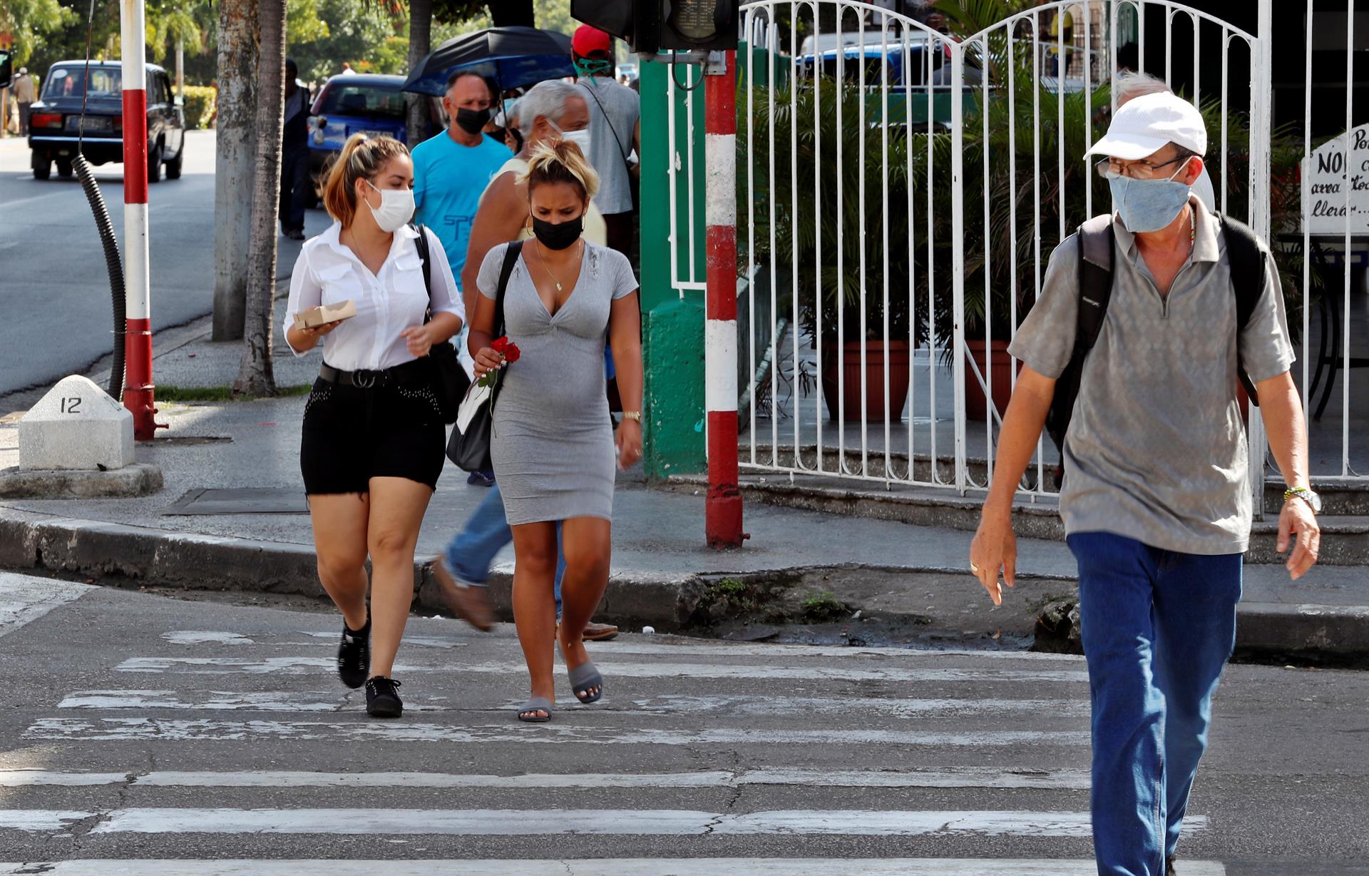 El COVID-19 no es distinto: impregna el aire como otros virus respiratorios