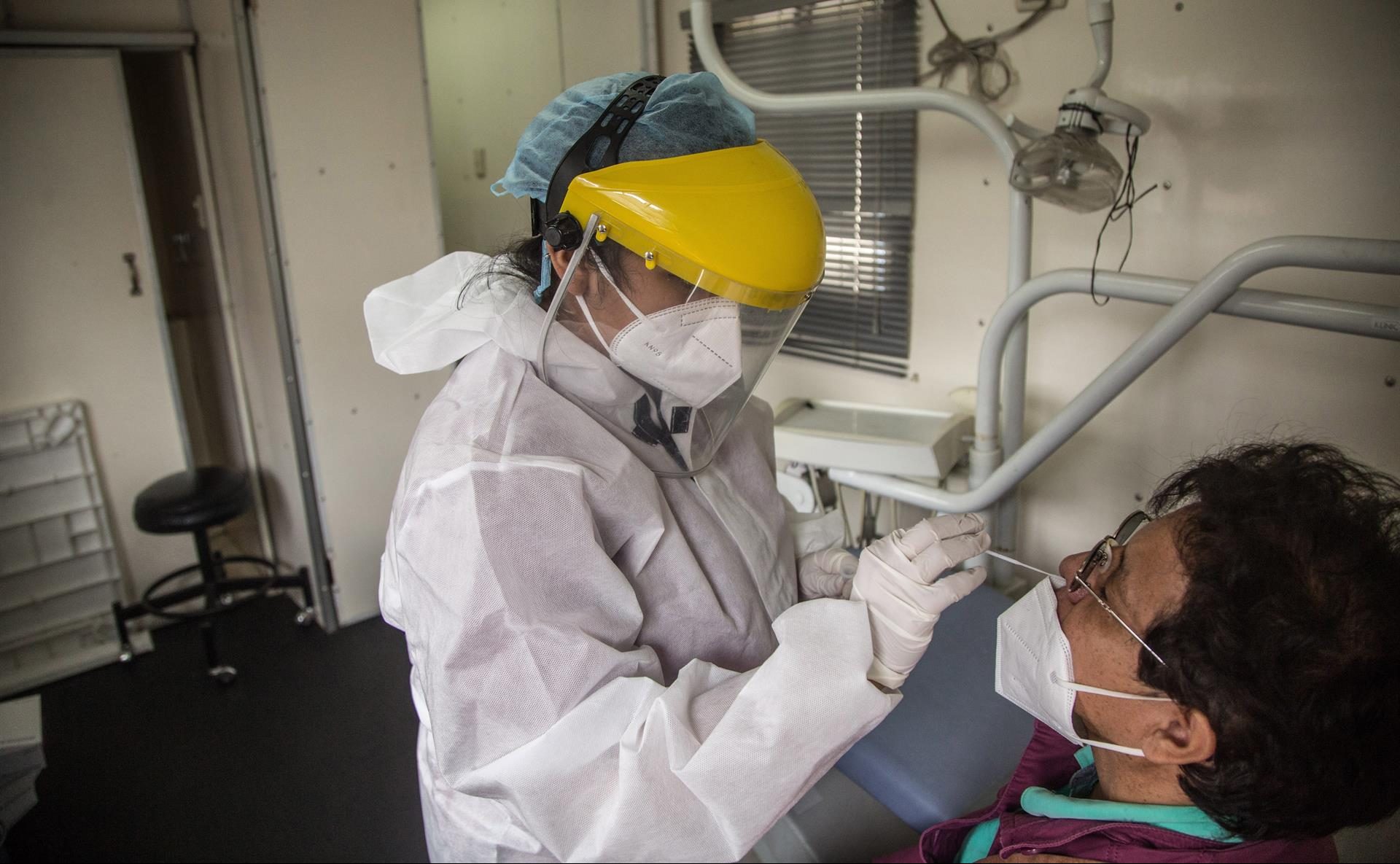 El mundo supera los 200 millones de casos de COVID-19, según Johns Hopkins