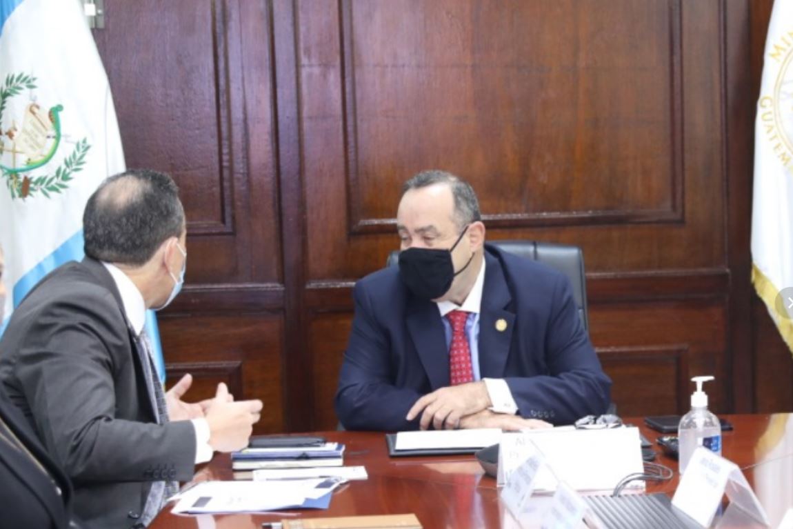 Presidente Giammattei conoce avances del Ministerio de Finanzas Públicas