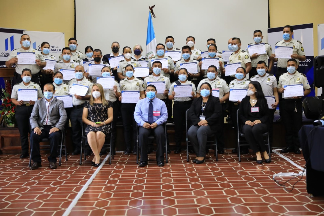 Fortalecen capacidades de la PNC en la prevención y combate de la explotación y trata de personas