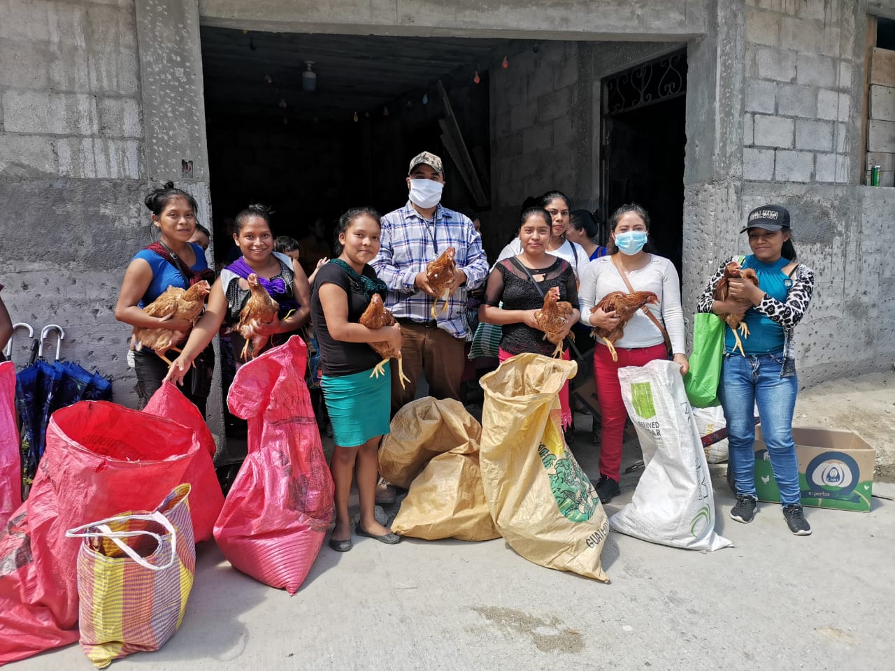 Benefician a mil familias de Cuilco en la producción y disponibilidad de alimentos
