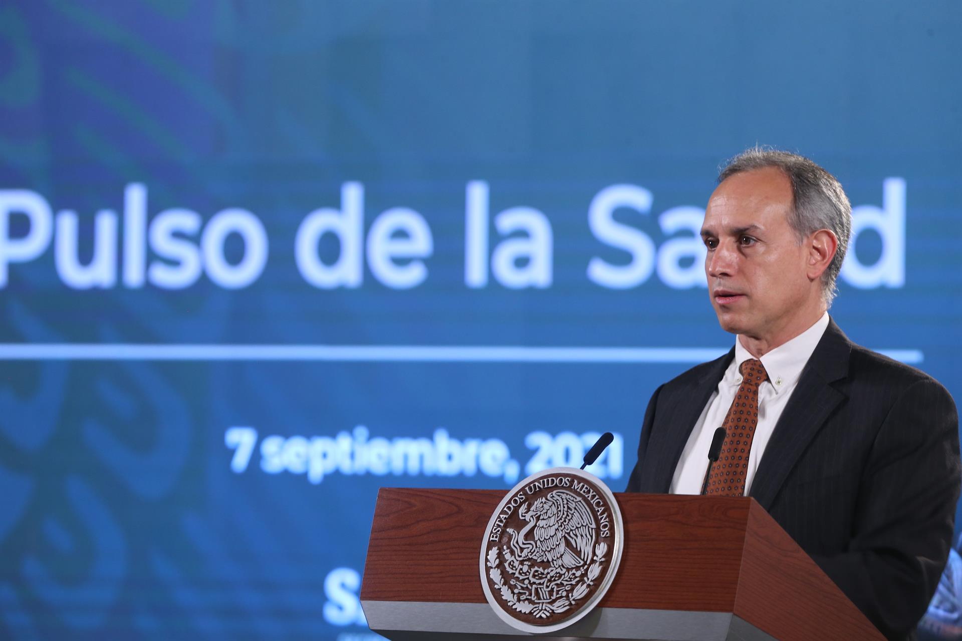 Gobierno mexicano afirma que tercera ola de COVID-19 se reduce en todo el país