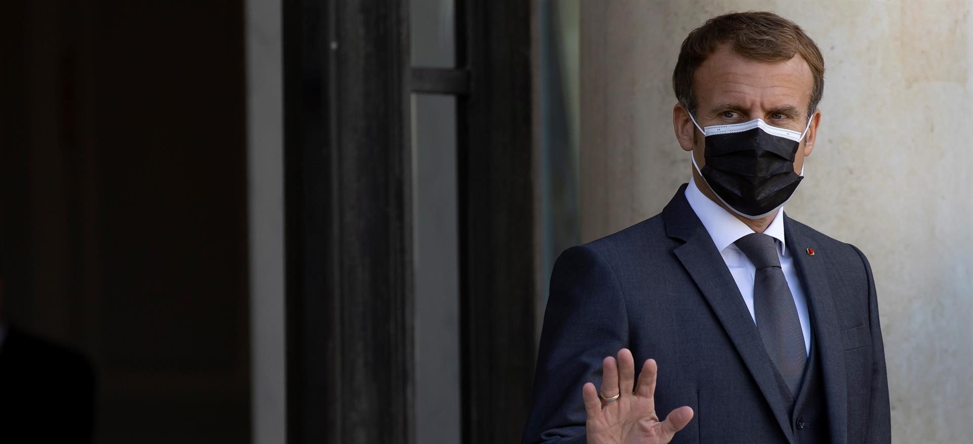 Macron duplica la donación de vacunas a África y promete entregar 120 millones