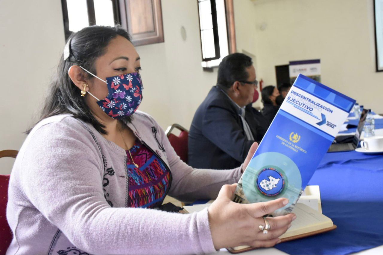 Distribuyen más de 20 mil ejemplares sobre descentralización