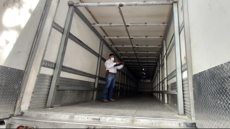 Supervisan y emiten licencias para transporte de cárnicos procesados
