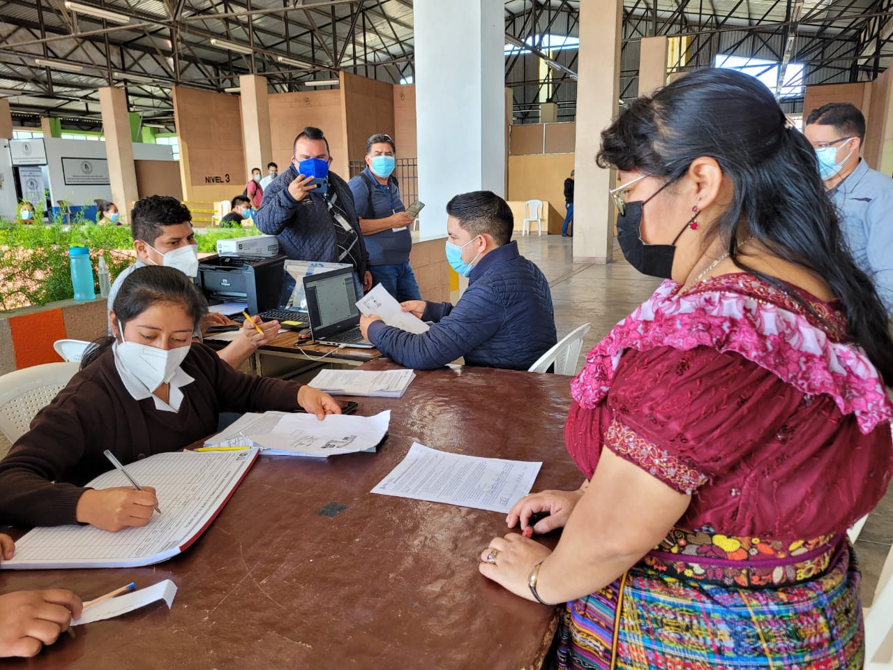Vacunación comunitaria llega a Santa Cruz del Quiché