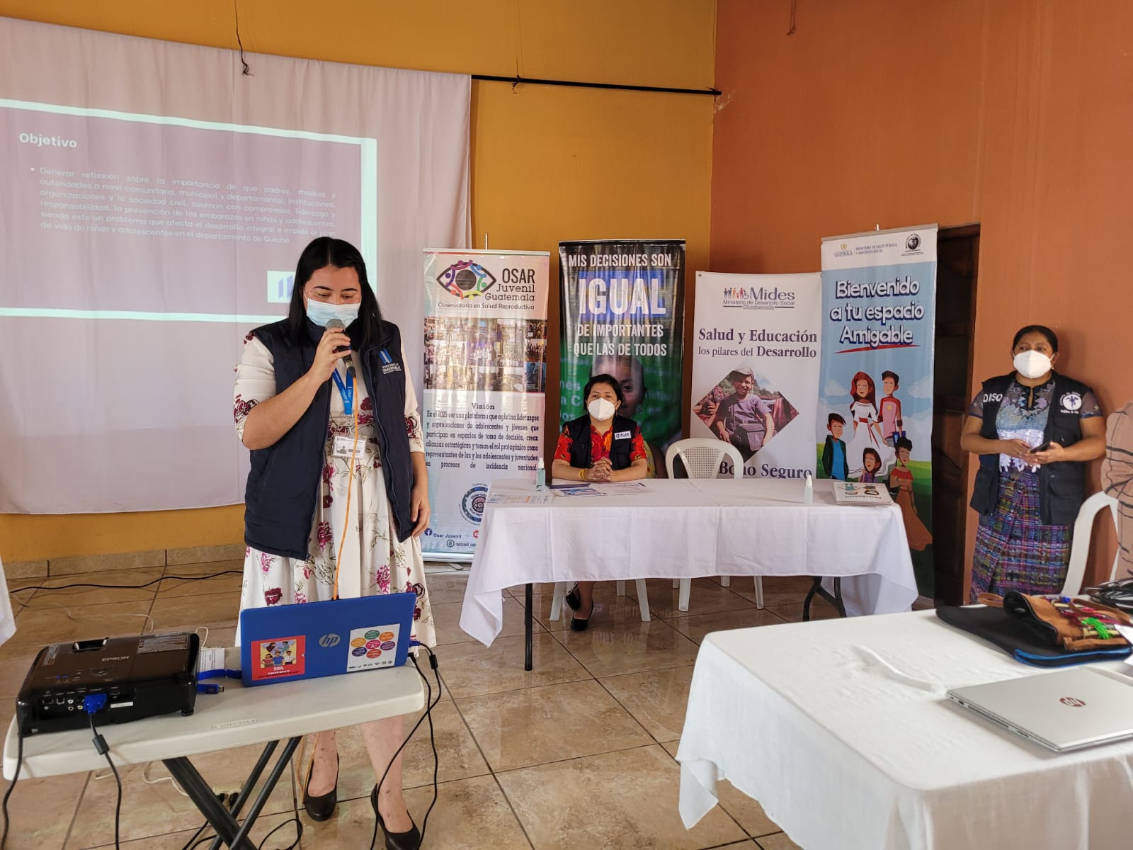 Autoridades reafirman compromiso de prevenir embarazos en adolescentes