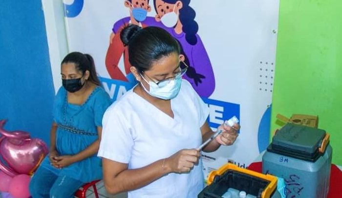 Retalhuleu aumenta puestos de vacunación contra COVID-19