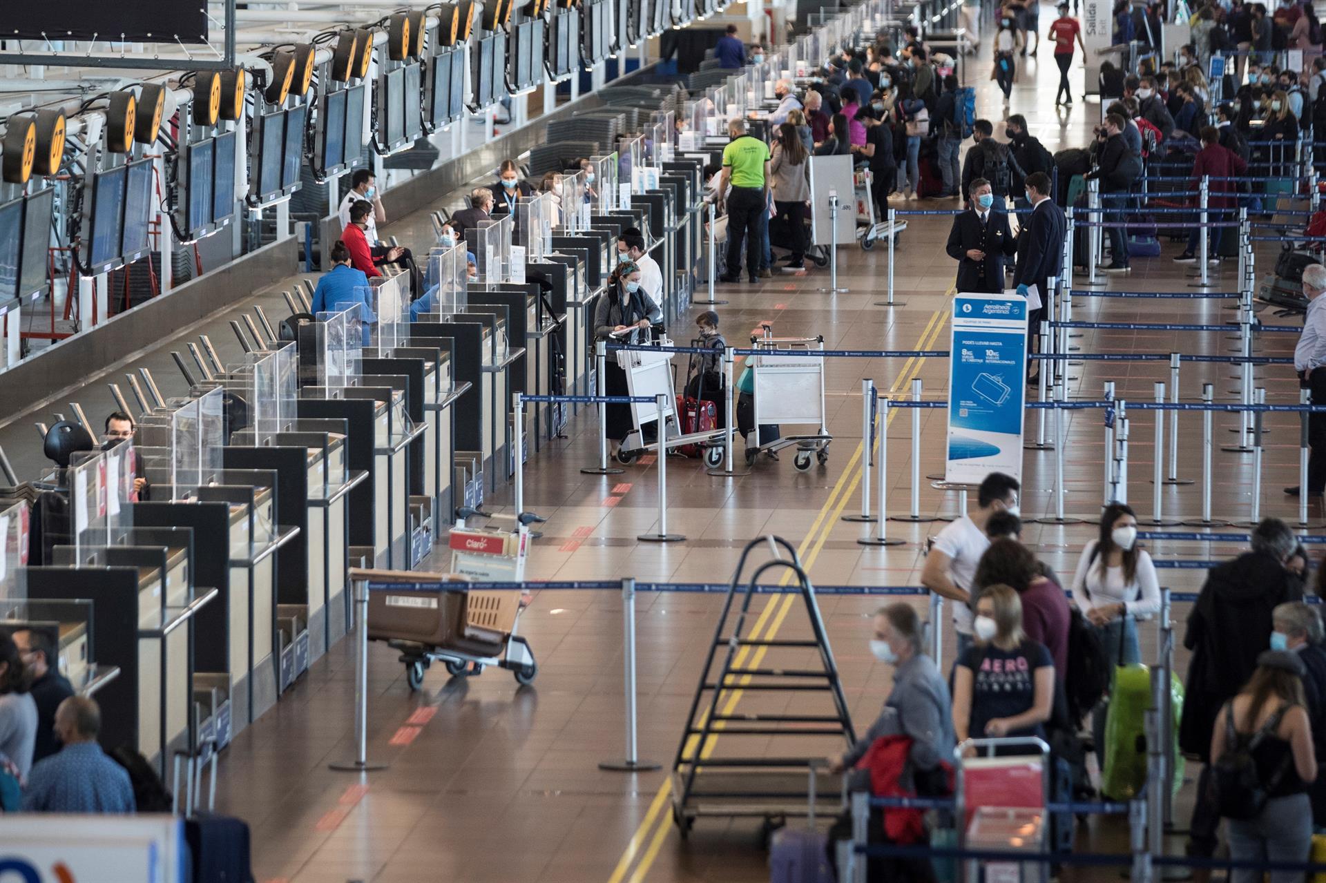 Chile reabre sus fronteras a extranjeros vacunados a partir del 1 de octubre