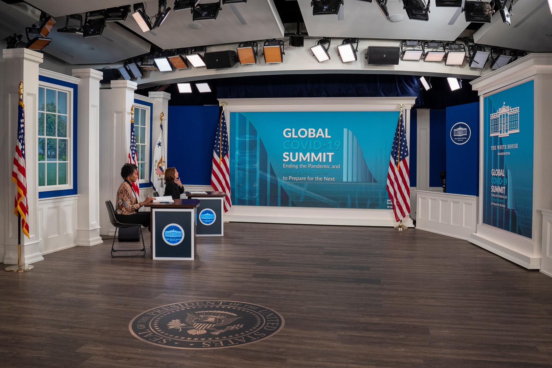 Biden emprende cruzada para acelerar la vacunación mundial contra el COVID-19