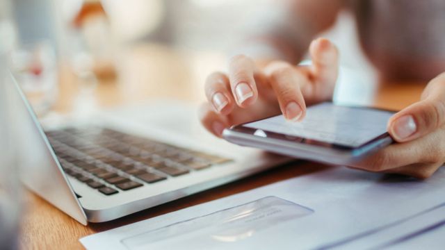 Lanzan plataforma para aumentar mujeres en las aulas y dinamizar economía