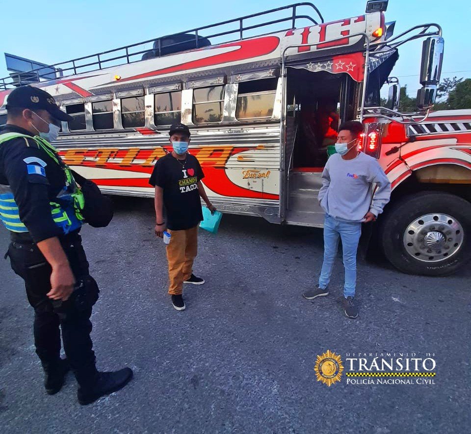 Departamento de Tránsito verifica medidas de bioseguridad en el transporte público