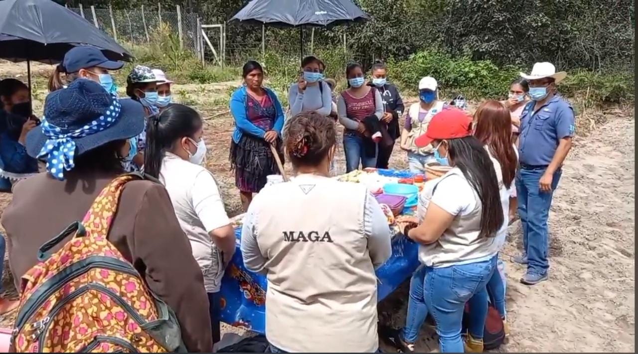 Centros de aprendizaje para el desarrollo rural capacitan a mujeres en Huehuetenango
