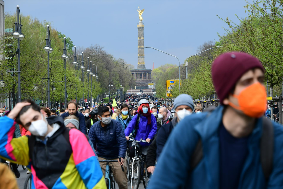 Alemania recomienda tercera dosis a mayores de 70 años