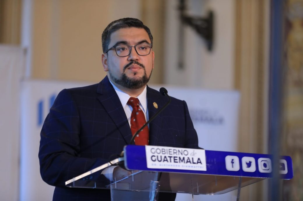Presentan avances de preconsulta del derecho minero Fénix