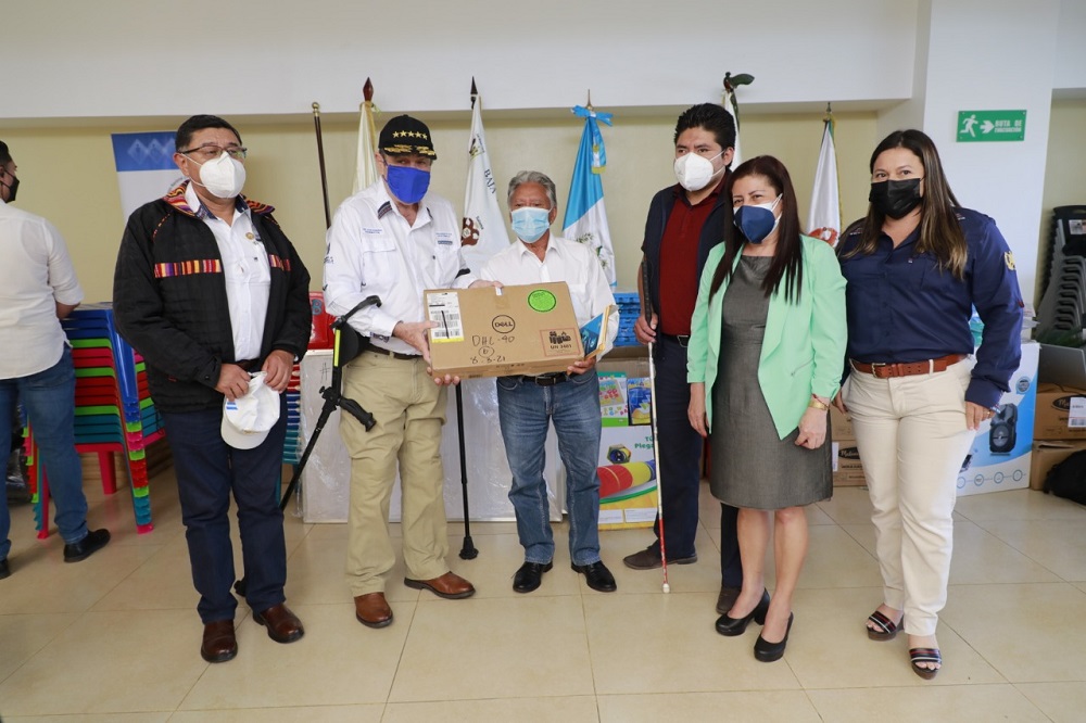 Entrega de equipo a Centro de Rehabilitación de San Jerónimo