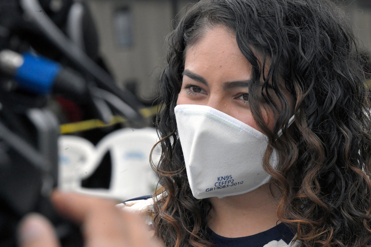 Ketzy Rosales insta a la población, en redes sociales, a vacunarse contra COVID-19.