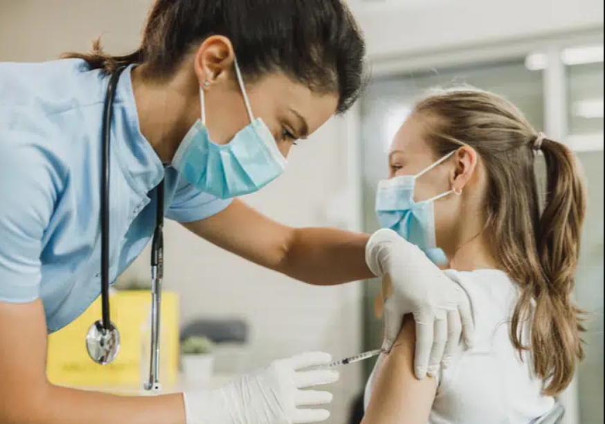Moderna presenta resultados positivos de su vacuna para niños de 6 a 12 años
