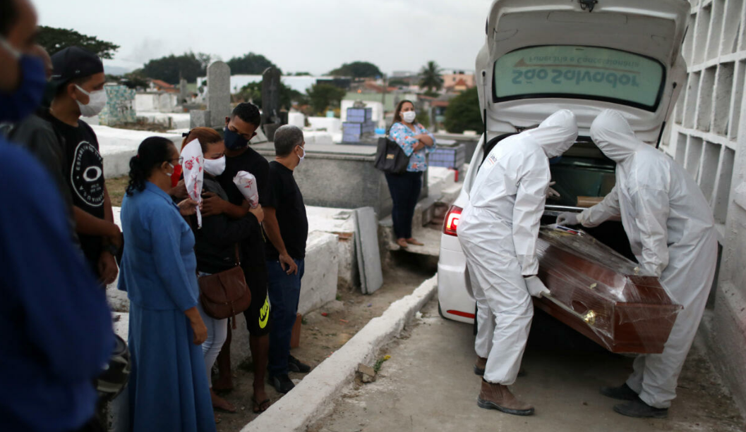 OMS: las muertes por covid pueden llegar a 10 millones sin reparto de vacunas