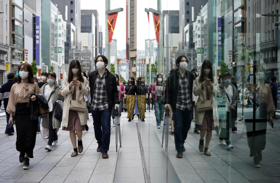 Tokio levanta las restricciones por COVID-19 sobre bares y restaurantes
