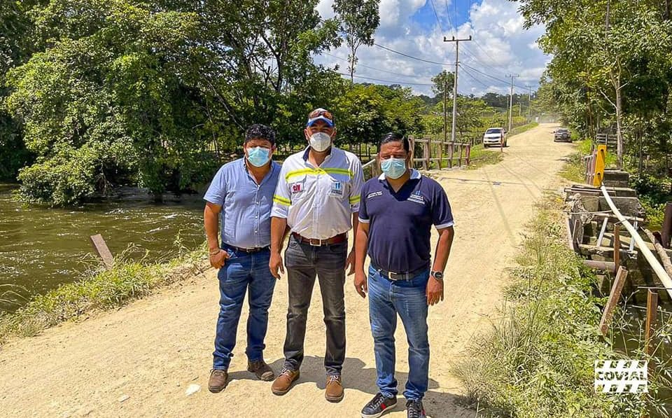 Autoridades de Covial verifican obras en Sayaxché y Las Cruces