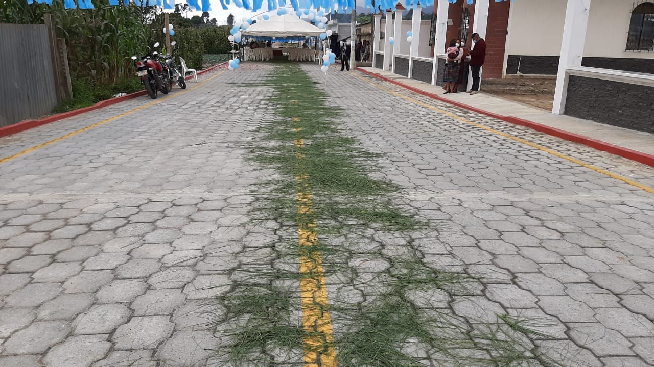 Optimización de camino rural contribuye al progreso de Patzicía