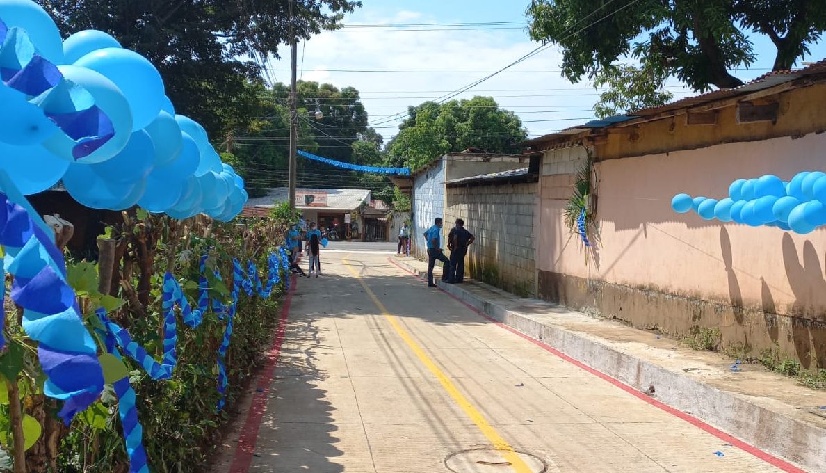 Mejoran vía de acceso a comunidad de Guazacapán