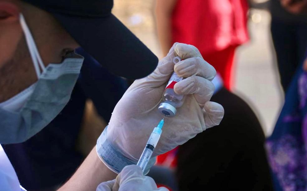 Salud vacuna a perros y gatos para prevenir la rabia en Totonicapán