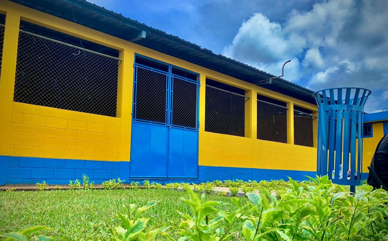Mejoran condiciones de escuela rural de El Asintal