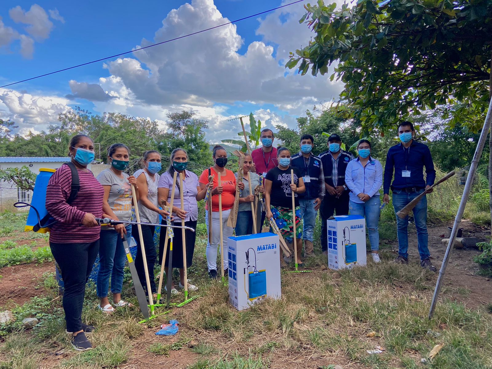 Entregan herramientas para la producción agrícola en Jutiapa