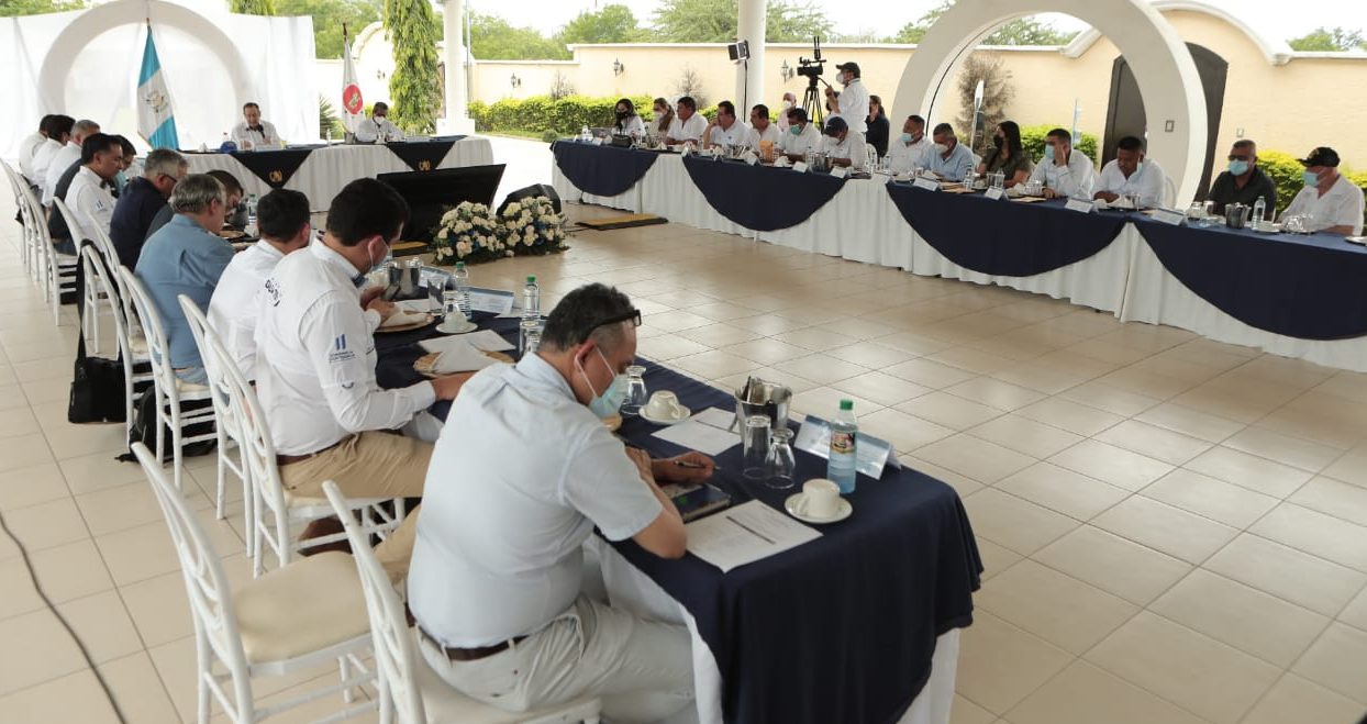 Ejecutivo presenta avances de proyectos de desarrollo para Zacapa