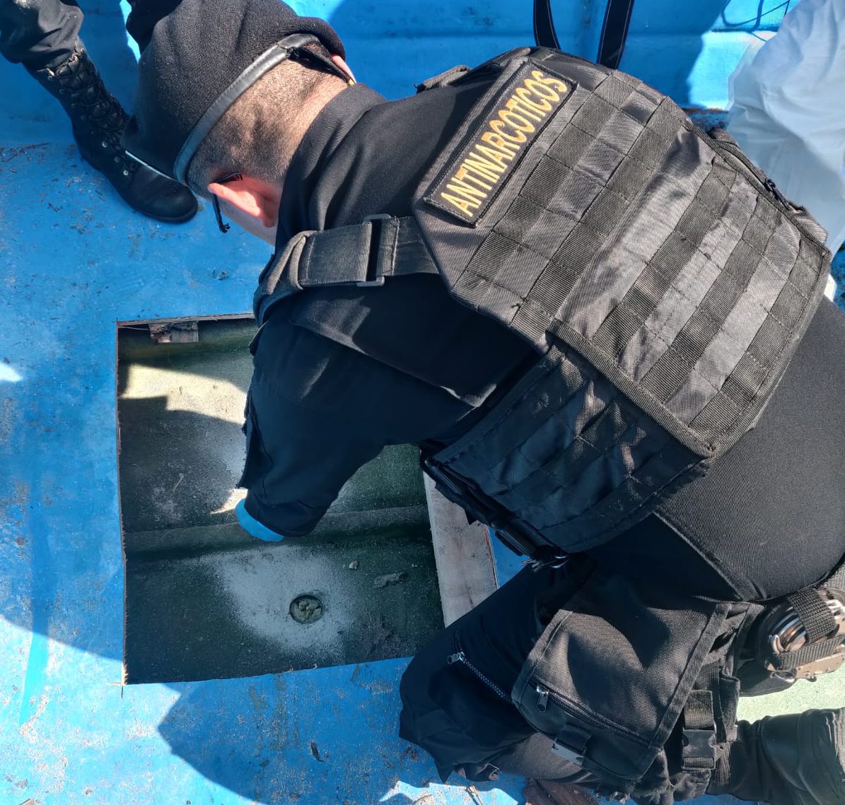 Marina de la Defensa Nacional localiza lanchas con posible cocaína en el Pacífico