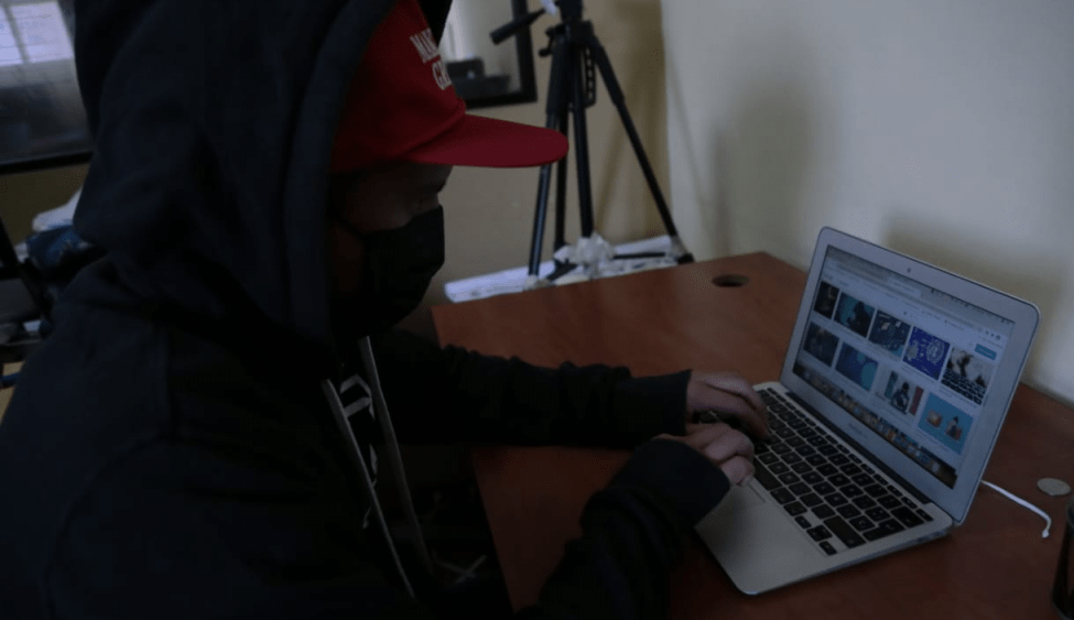 Autoridades promueven uso seguro de las redes sociales