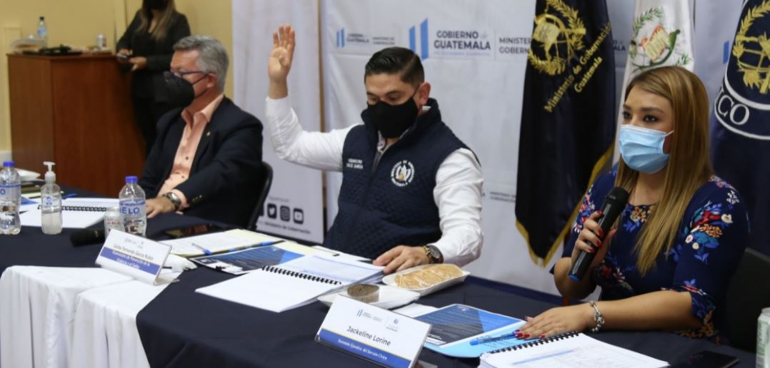 Programa Servidores Cívicos llegará a más de 6 mil jóvenes el próximo año