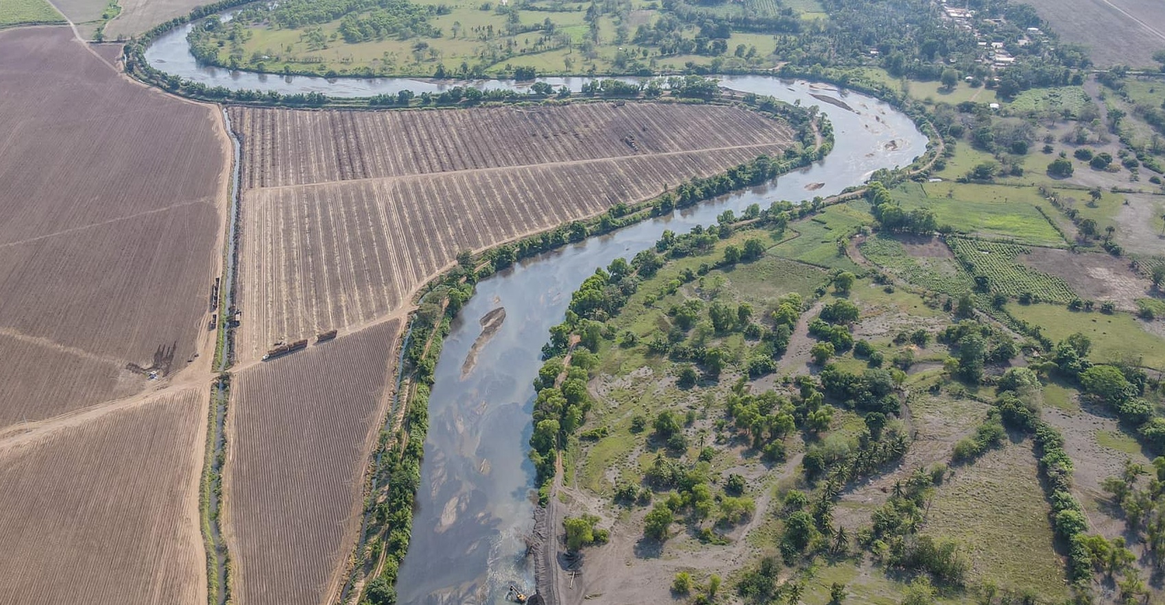 Buscan evitar daños en Nueva Concepción por desbordamiento del río Coyolate