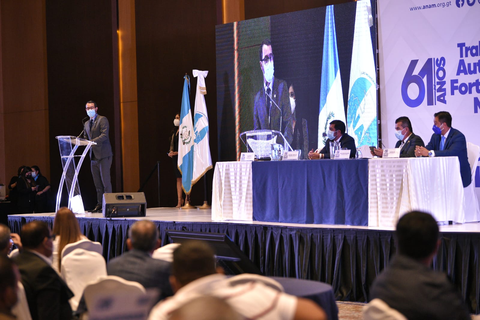 Alcaldes participan en la asamblea extraordinaria de la Anam