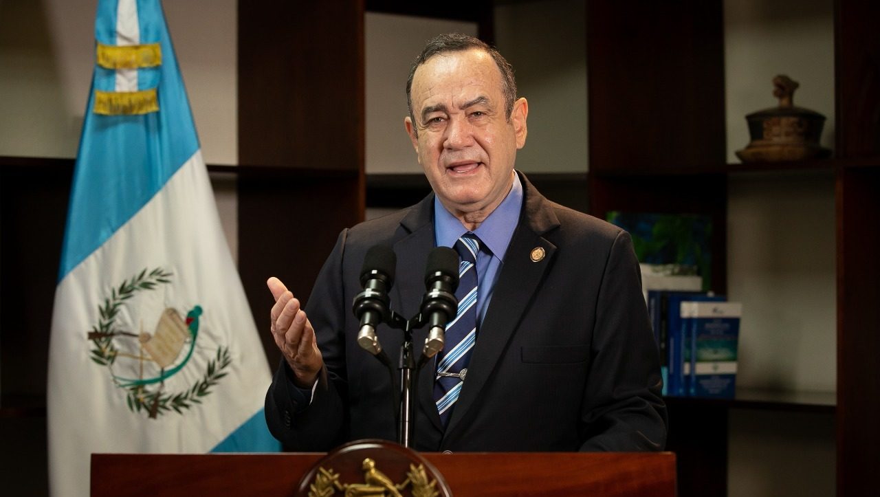 Gobernante agradece invitación de presidente Zelenski para visitar Ucrania