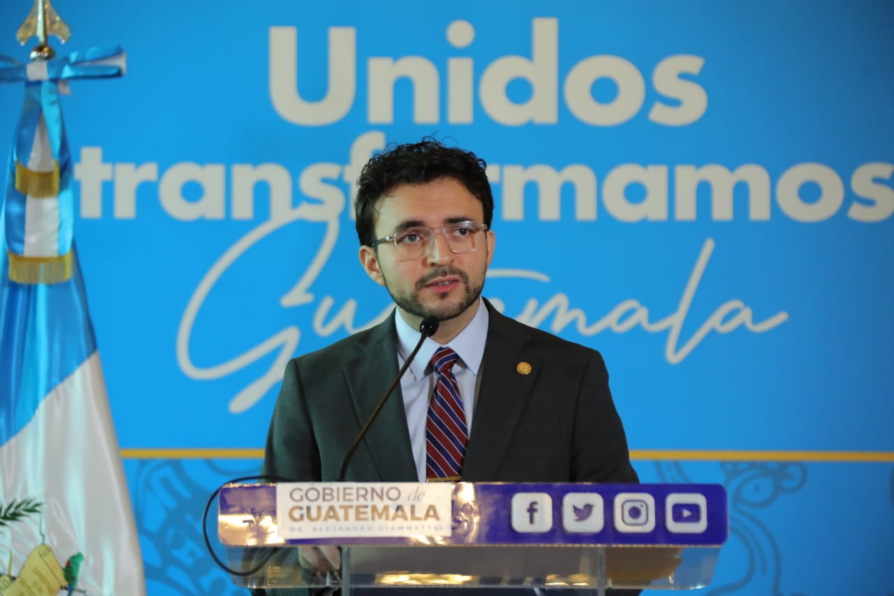 Secretario de Comunicación Social destaca importancia de la labor de los periodistas en el país