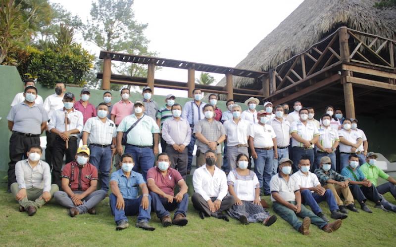 Dan seguimiento a proceso de consulta por extracción minera en Izabal