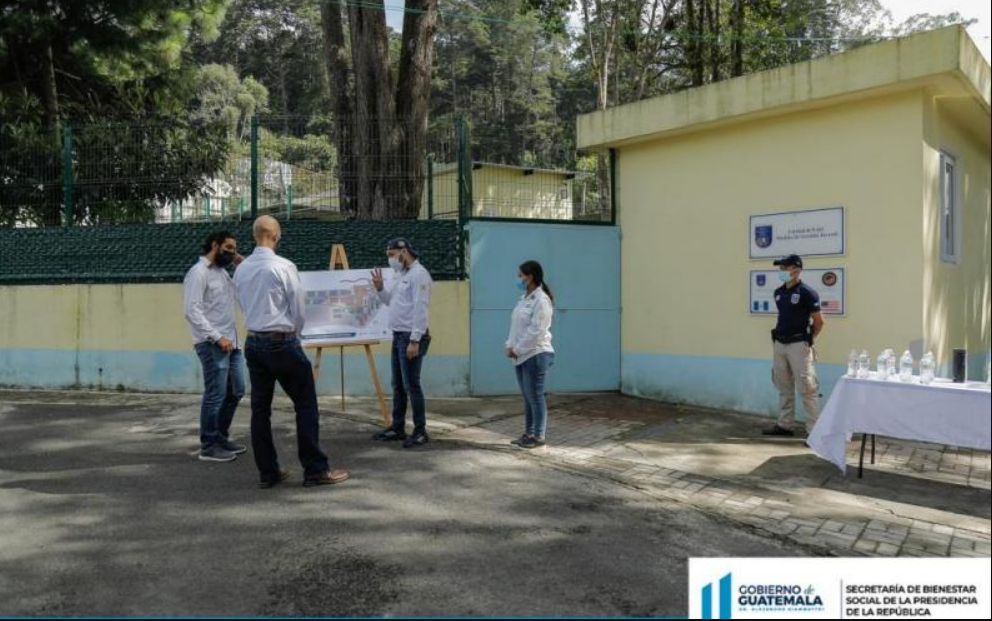 Supervisan avances de construcción del Centro Especializado en Reinserción