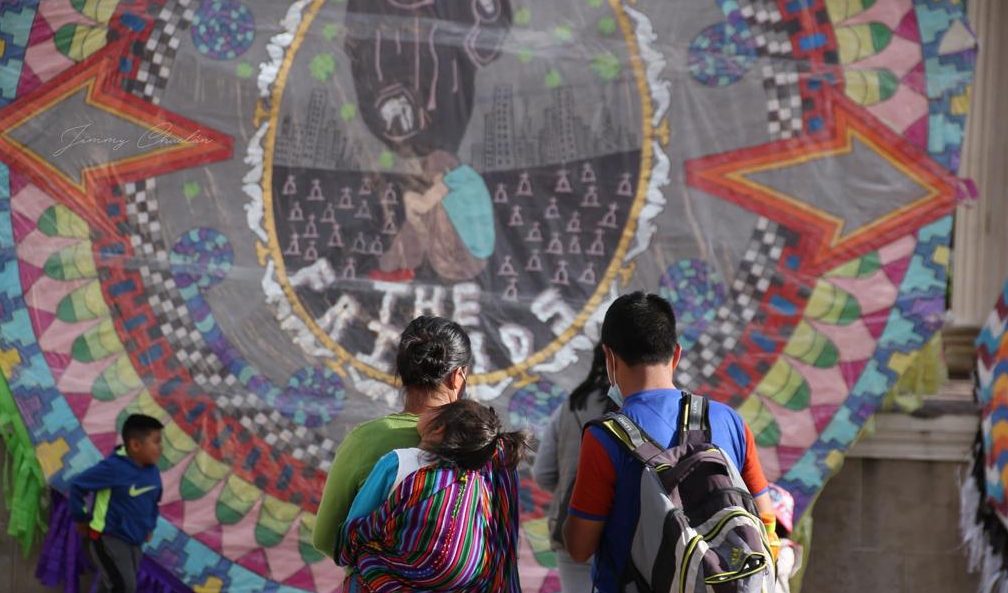 Jóvenes totonicapenses exhiben barriletes y llaman a mantener vivas las tradiciones