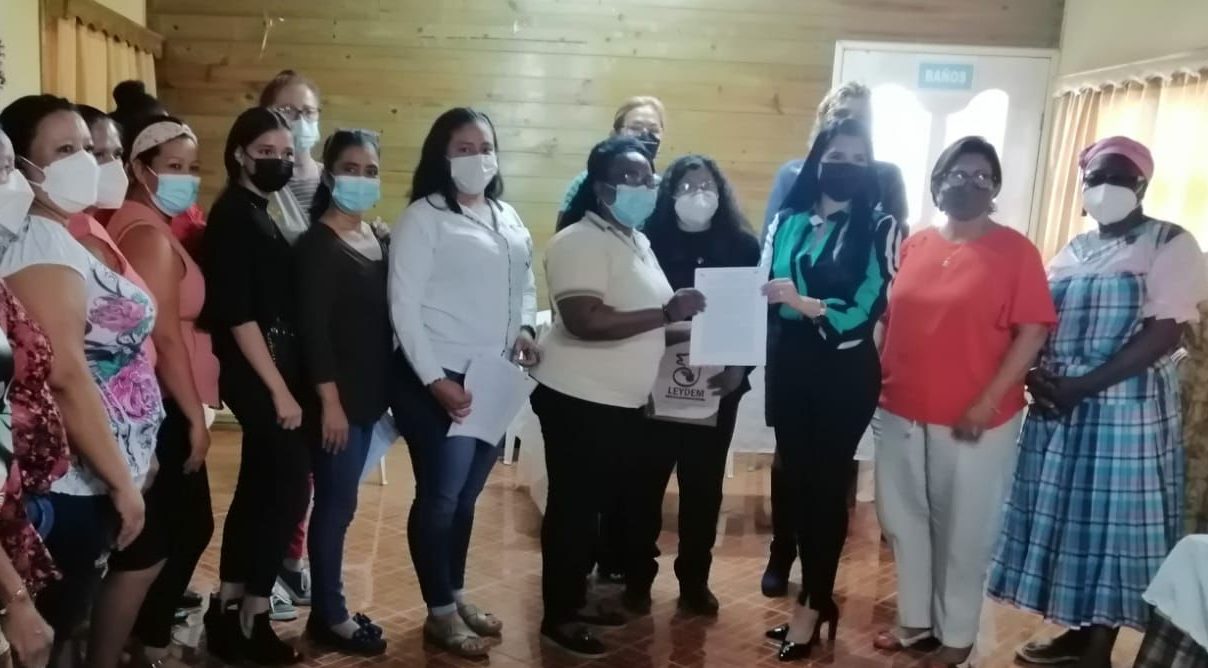 Socializan propuesta de ley de desarrollo económico de las mujeres
