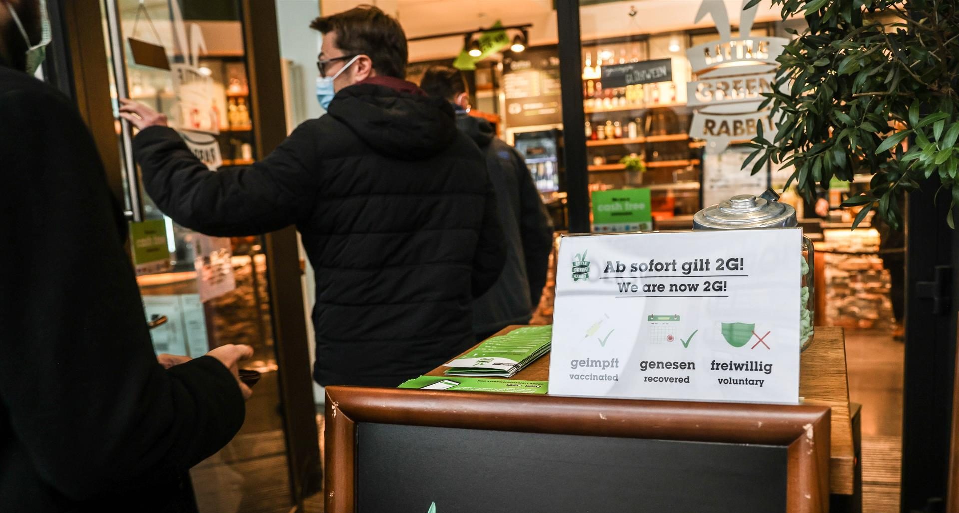 Alemania busca una fórmula para romper la ola más fuerte de la pandemia