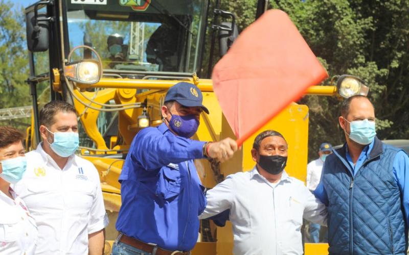 Comienzan los trabajos de mejoramiento en carretera de Chinautla