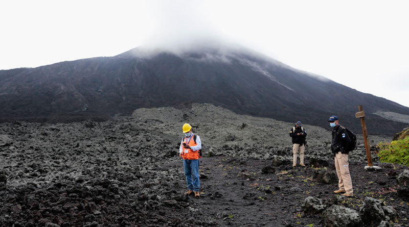 Conred comparte recomendaciones por temporada de ascenso a volcanes