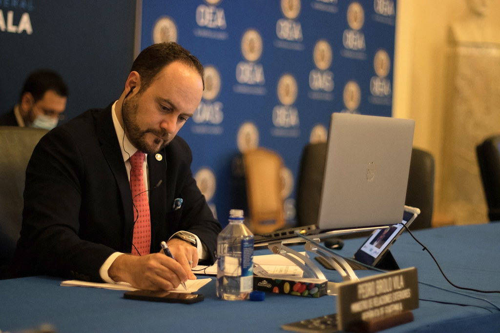 Canciller Pedro Brolo es elegido presidente de la 51 asamblea de la OEA
