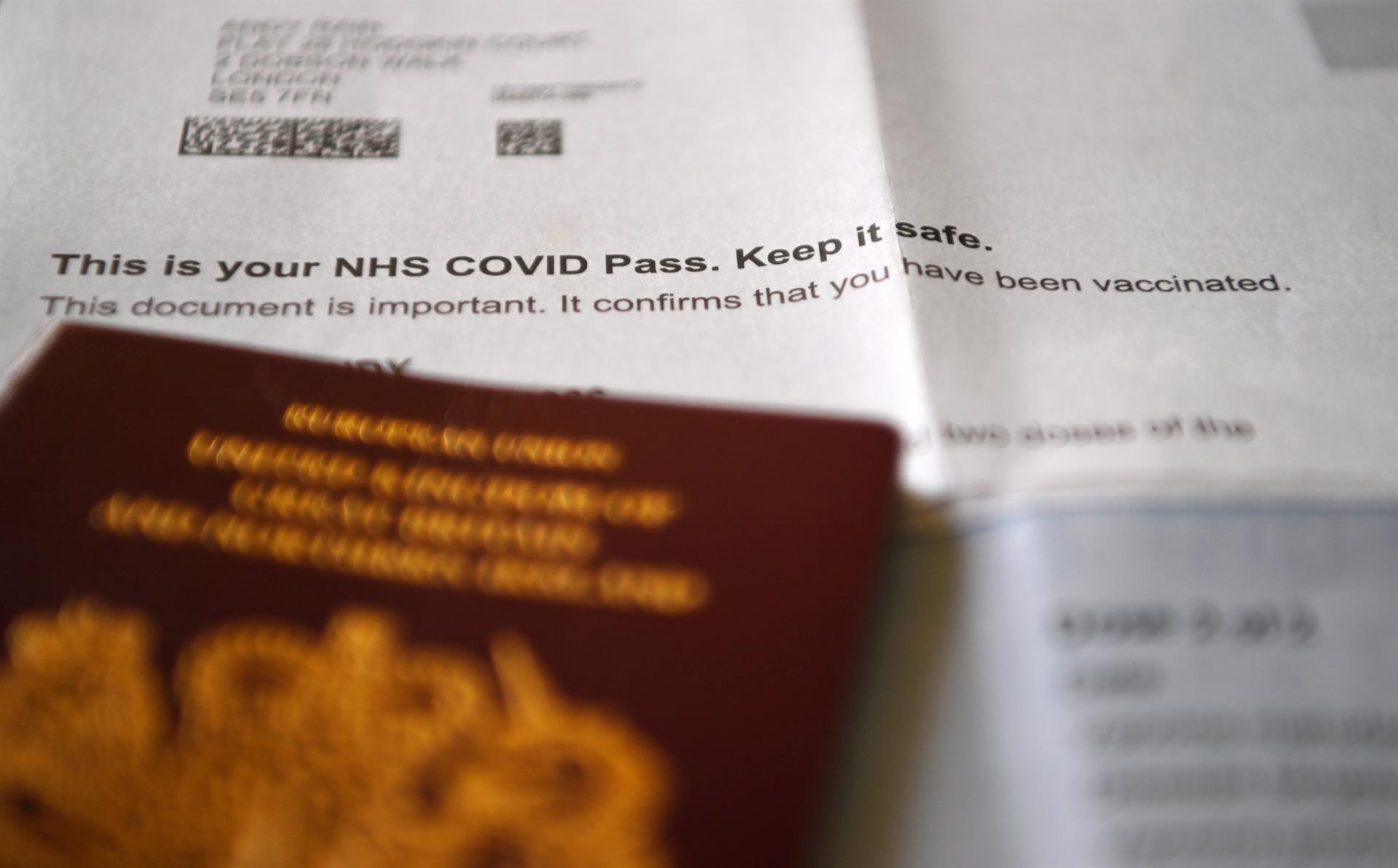 La vacuna de refuerzo se incluirá en el pasaporte COVID-19 del Reino Unido