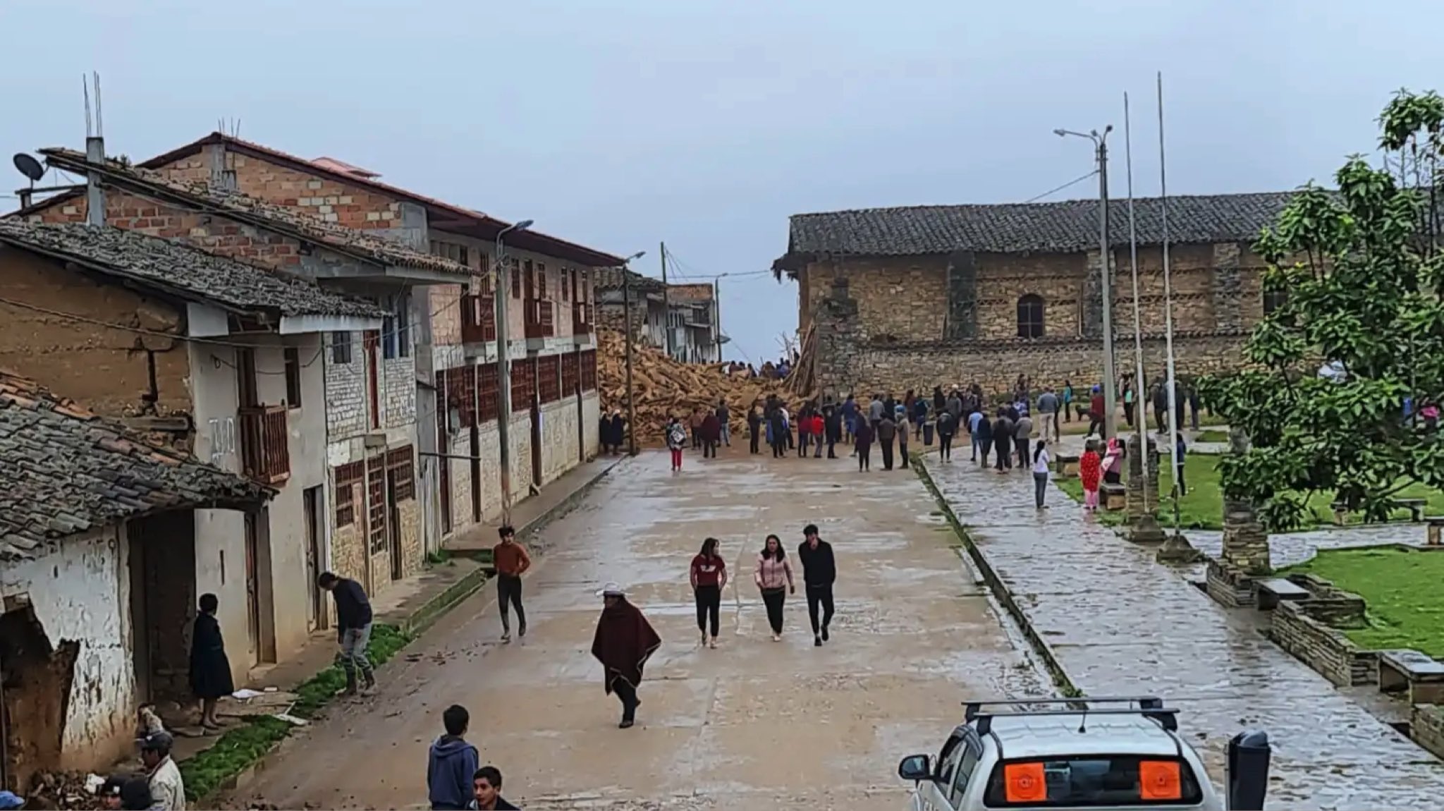 Terremoto de 7.5 grados en Perú deja 2 heridos y 40 damnificados
