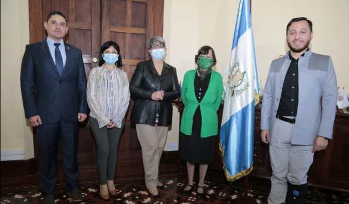 Firman convenio para apoyar a más de 10 mil mujeres sobrevivientes de la violencia