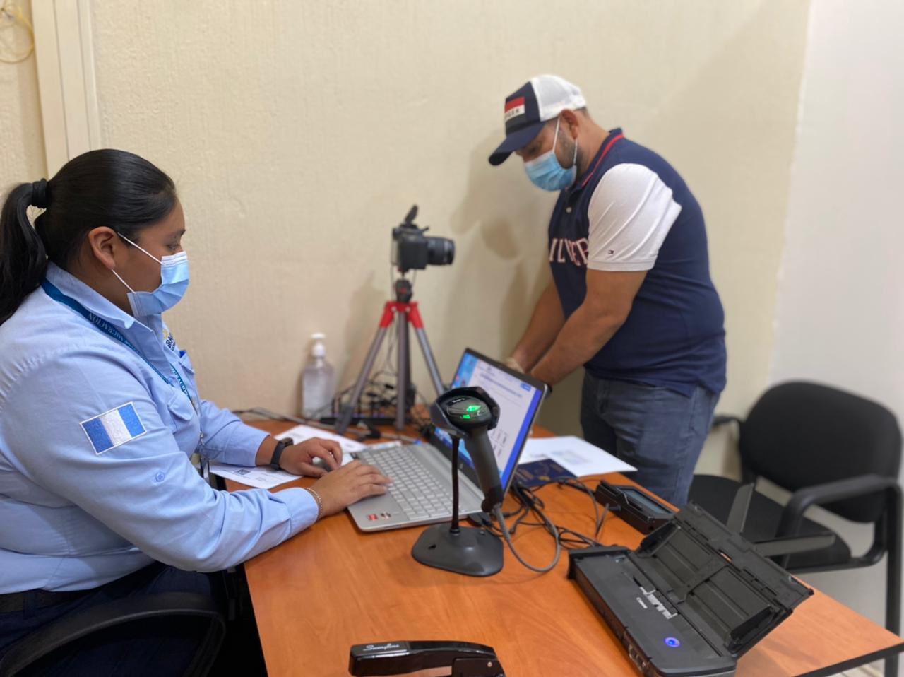 Inauguran Centro de Emisión de Pasaportes en Zacapa
